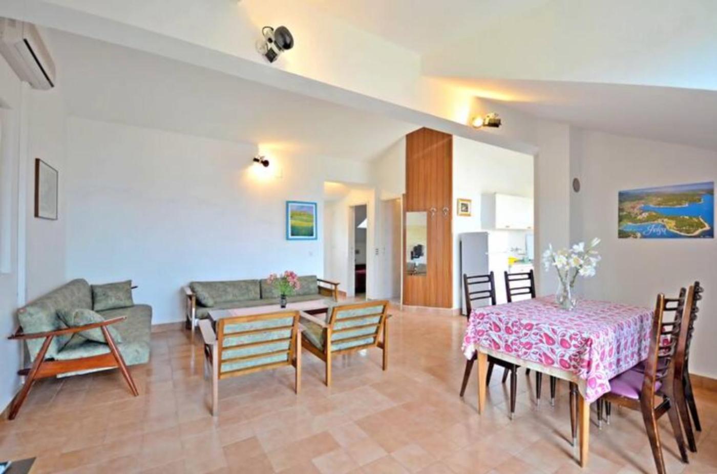 Apartment Bozikovic - Jelsa - Vitarnja Zewnętrze zdjęcie